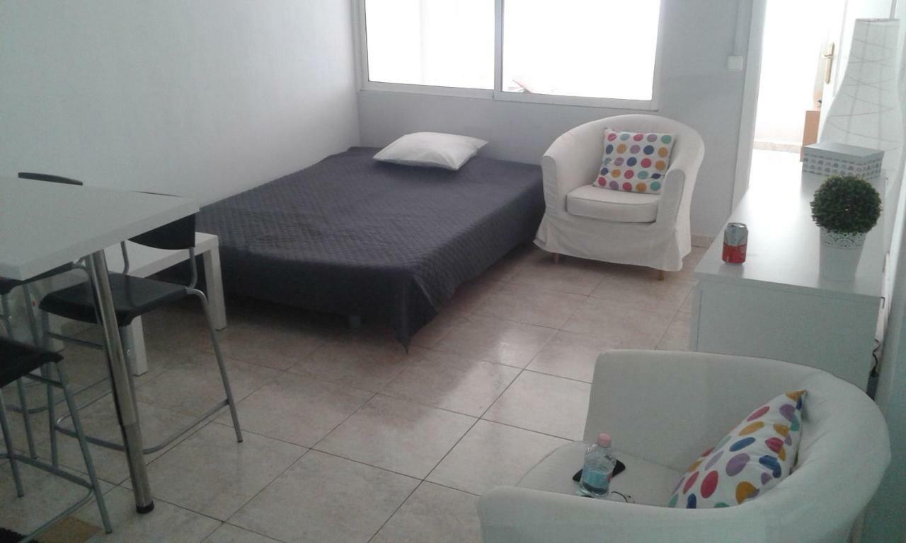 Apartment Close To Yumbo,Free Parking Плая дел Инглес Екстериор снимка